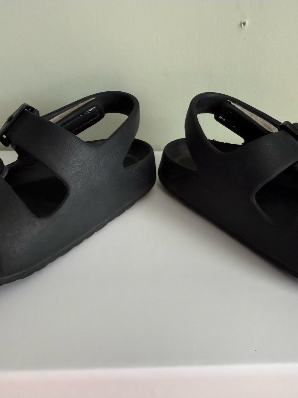 Toddler Black Double-Buckle Slide Sandals - Picture 3 of 7